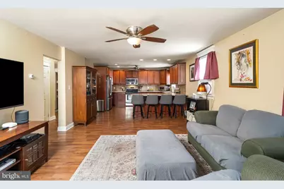 1043 Hornberger Avenue, Florence, NJ 08554 - Photo 3