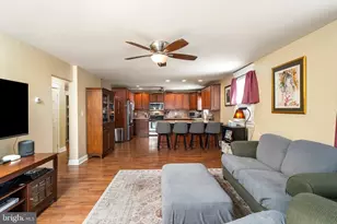1043 Hornberger Ave, Florence, NJ 08554 - Photo 3