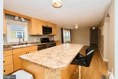111 N Hunterdon Avenue, Mount Holly, NJ 08060 - Photo 5