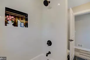 38 Pinafore Ln, Willingboro, NJ 08046 - Photo 23