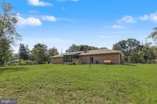 2048 Bustleton Rd, Burlington, NJ 08016 - Photo 49