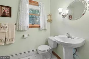 2048 Bustleton Rd, Burlington, NJ 08016 - Photo 33