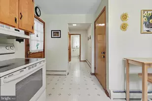 2048 Bustleton Rd, Burlington, NJ 08016 - Photo 19