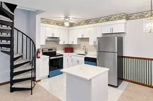 19 Summit Ct, Marlton, NJ 08053 - Photo 3