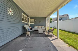569 N Coles Ave, Maple Shade, NJ 08052 - Photo 5