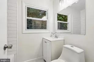 86 E River Dr, Willingboro, NJ 08046 - Photo 33