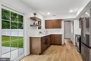 86 E River Dr, Willingboro, NJ 08046 - Photo 11