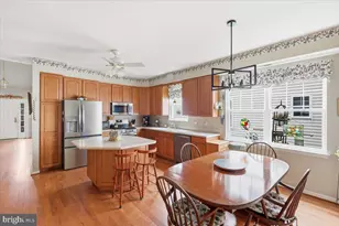 24 Lowell Dr, Marlton, NJ 08053 - Photo 9