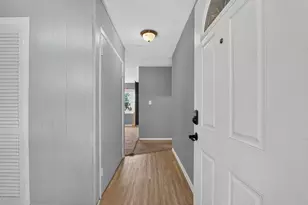 6 Meadowbrook Pl, Willingboro, NJ 08046 - Photo 3