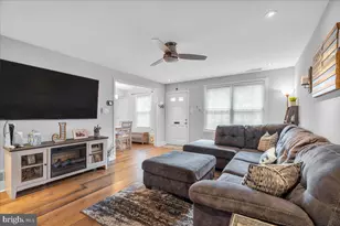 2036 Harbour Dr, Palmyra, NJ 08065 - Photo 7