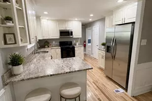 12 Longwood Dr, Burlington, NJ 08016 - Photo 3