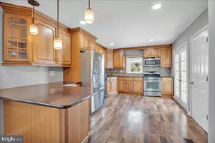 211 S Cedar Ave, Maple Shade, NJ 08052 - Photo 13