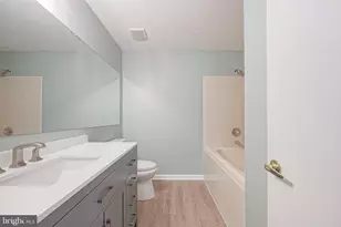 305 Oliphant Ln, Mount Laurel, NJ 08054 - Photo 19