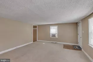77 Mary St, Bordentown, NJ 08505 - Photo 7