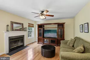 100 Sandhurst Dr, Mount Laurel, NJ 08054 - Photo 19