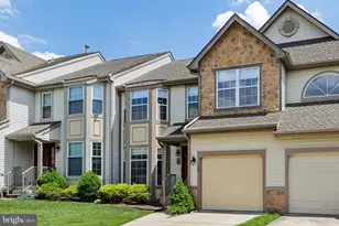 100 Sandhurst Dr, Mount Laurel, NJ 08054 - Photo 3