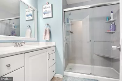 211 Tenby Chase Drive, Delran, NJ 08075 - Photo 17