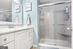 211 Tenby Chase Dr, Delran, NJ 08075 - Photo 17