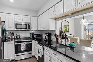 11 Kettlebrook Dr, Mount Laurel, NJ 08054 - Photo 9