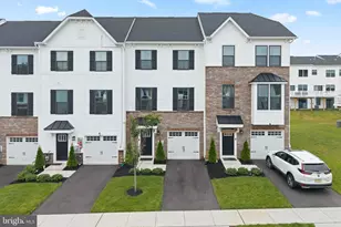 47 Rosemary Wy, Mount Laurel, NJ 08054 - Photo 3