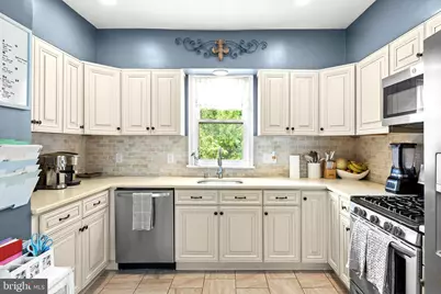 109 N Coles Avenue, Maple Shade, NJ 08052 - Photo 5