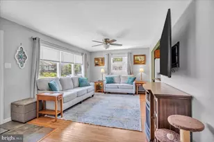 15 Radnor Blvd, Marlton, NJ 08053 - Photo 5