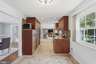 315 Tenby Chase Dr, Delran, NJ 08075 - Photo 15