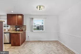 315 Tenby Chase Dr, Delran, NJ 08075 - Photo 17