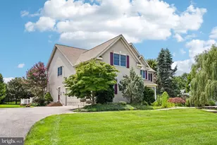 28 Castleton Ln, Moorestown, NJ 08057 - Photo 3