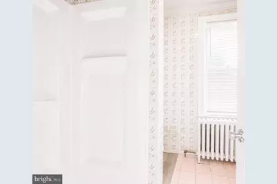 200 E Broad #5, Burlington, NJ 08016 - Photo 5