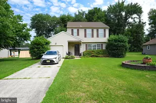 17 New Castle Ln, Willingboro, NJ 08046 - Photo 1