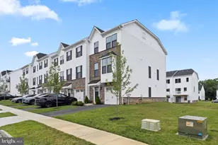 33 Peppermint Ln, Mount Laurel, NJ 08054 - Photo 3