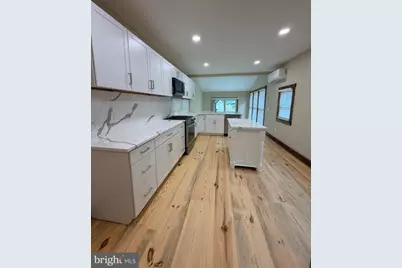 121 E Union Street, Burlington, NJ 08016 - Photo 9