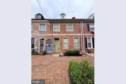 121 E Union Street, Burlington, NJ 08016 - Photo 1