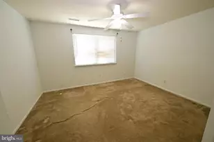 29 Florence Tollgate Pl, Burlington, NJ 08016 - Photo 9