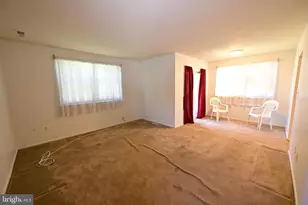 29 Florence Tollgate Pl, Burlington, NJ 08016 - Photo 7