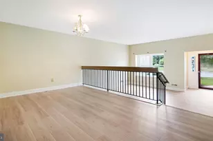 102 Sandhurst Dr, Mount Laurel, NJ 08054 - Photo 9