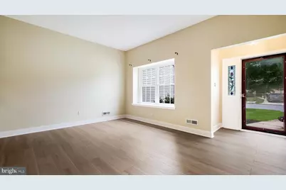 102 Sandhurst Drive, Mount Laurel, NJ 08054 - Photo 3