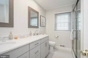 64 Foxwood Dr, Moorestown, NJ 08057 - Photo 35
