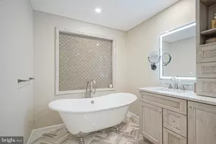 64 Foxwood Dr, Moorestown, NJ 08057 - Photo 27