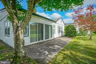 987 Westminster Dr N, Southampton, NJ 08088 - Photo 3