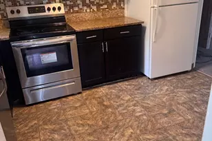 40 Florence Tollgate Pl, Florence, NJ 08518 - Photo 5