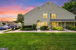 2407 Sedgefield Dr, Mount Laurel, NJ 08054 - Photo 1
