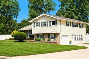 10 Wedgewood Dr, Cinnaminson, NJ 08077 - Photo 1