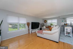 202 Ashby Ct, Mount Laurel, NJ 08054 - Photo 3