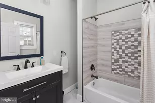 403 Carpenter St, Bordentown, NJ 08505 - Photo 17