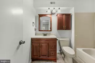 2101 Sedgefield Dr, Mount Laurel, NJ 08054 - Photo 19