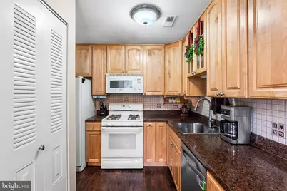 107 River Bank Drive, Florence, NJ 08554 - Photo 5
