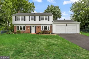22 Tarpon Ct, Willingboro, NJ 08046 - Photo 1