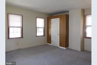 83 E 2 Nd Street E, Moorestown, NJ 08057 - Photo 17